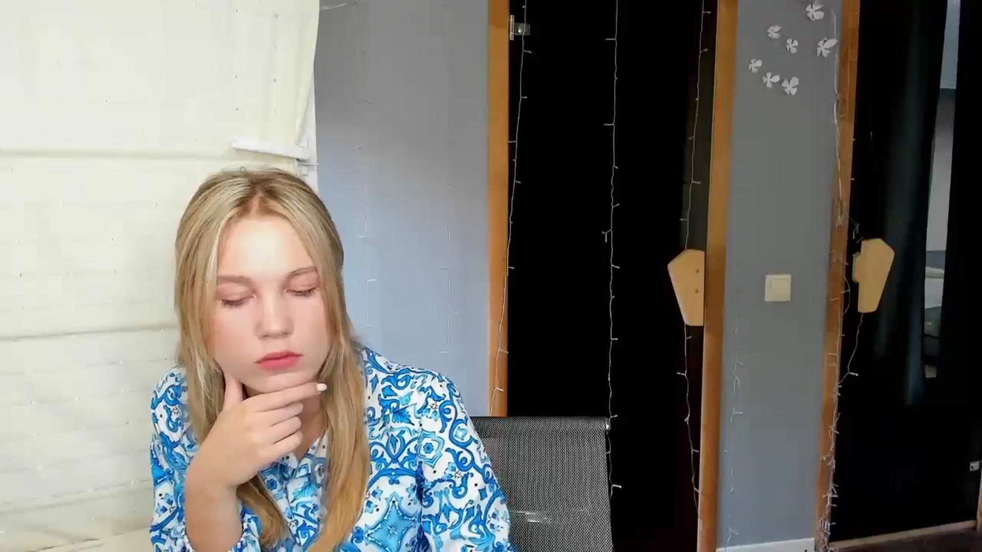 Kate_Lewiss video thumbnail