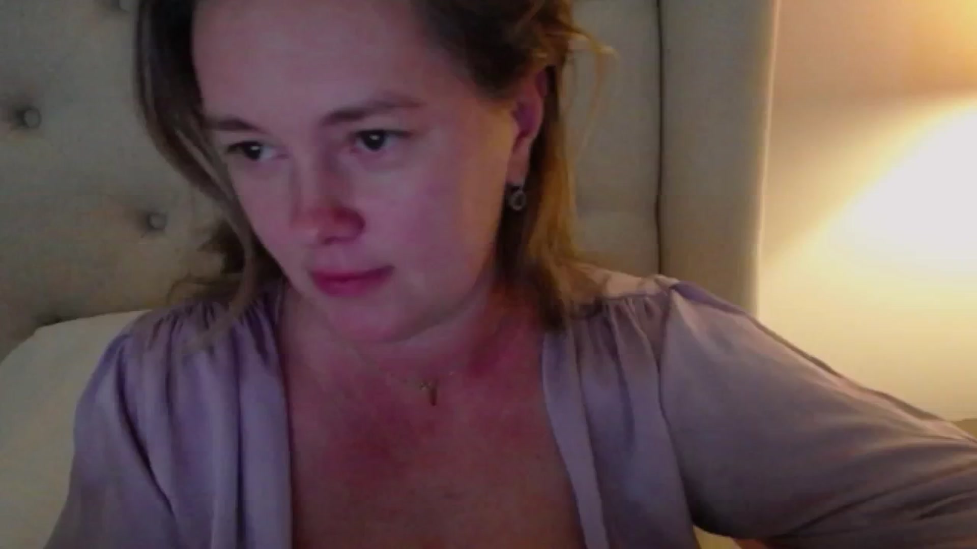 J0llye video thumbnail