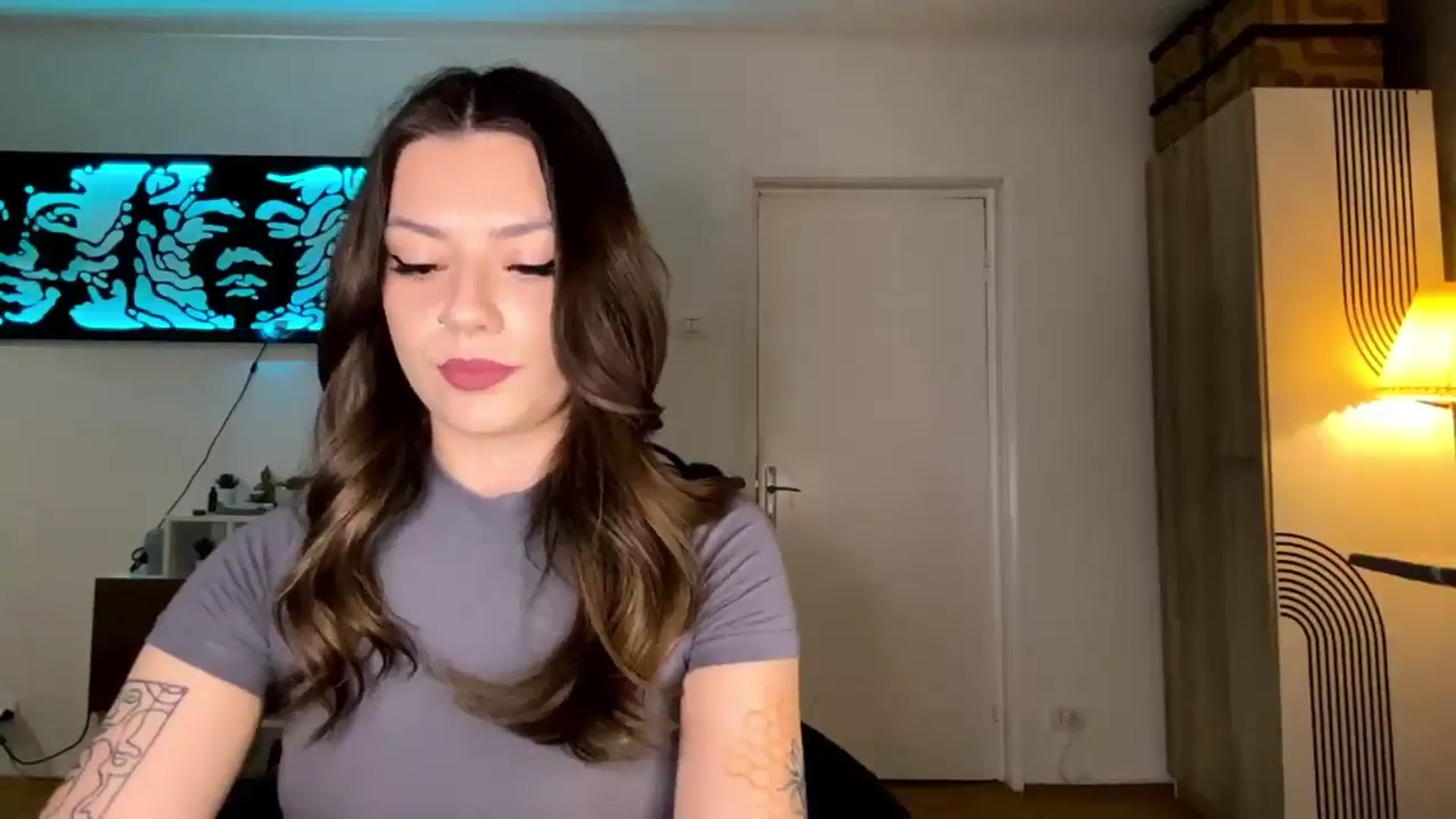 RiriBee video thumbnail