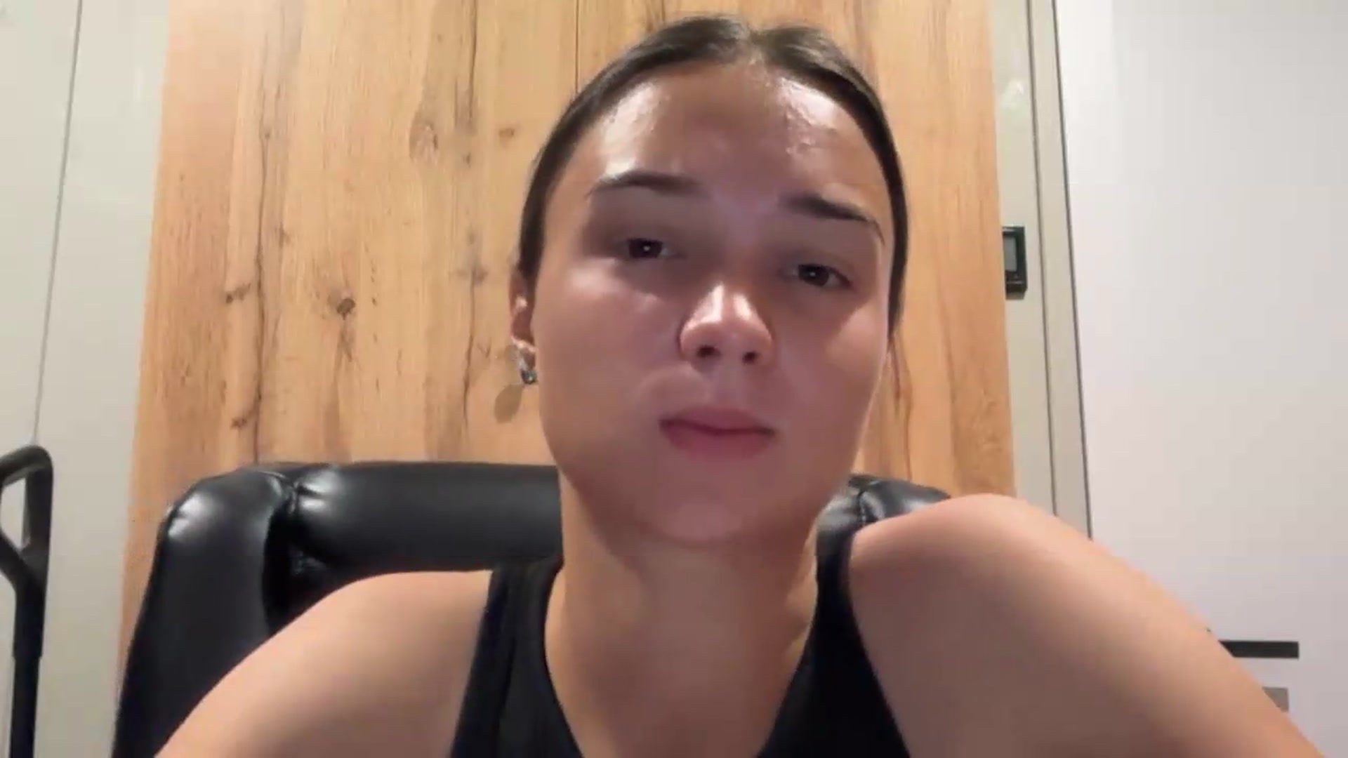 EvelinaDivine video thumbnail