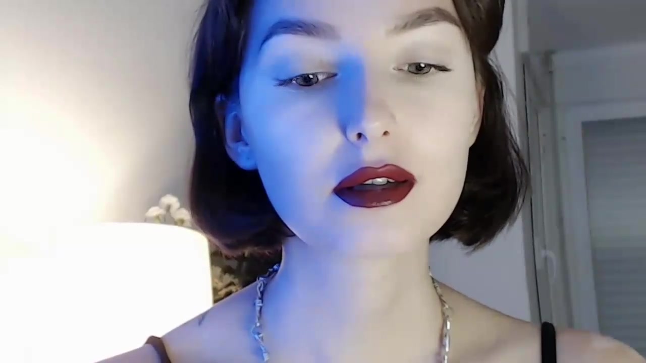 Red_Lips_Girl video thumbnail