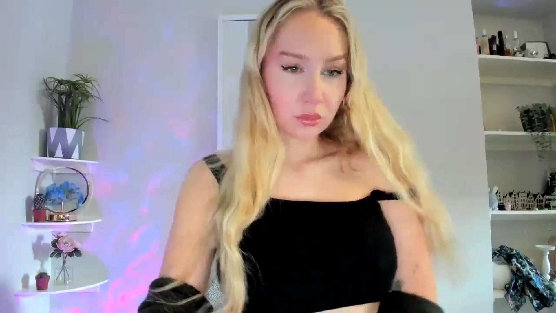 AvaCutie video thumbnail