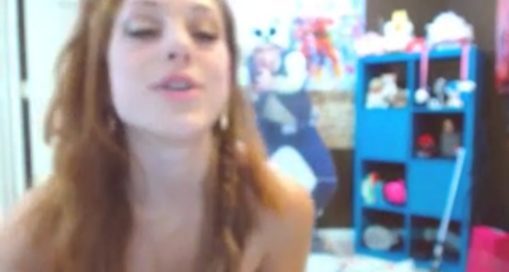 MissMolly video thumbnail