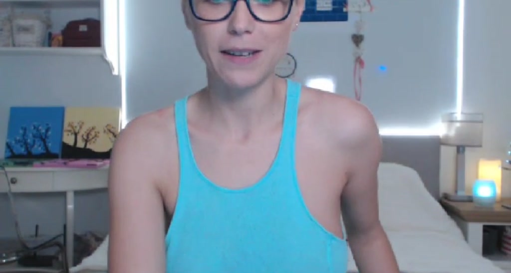 Ami_White video thumbnail