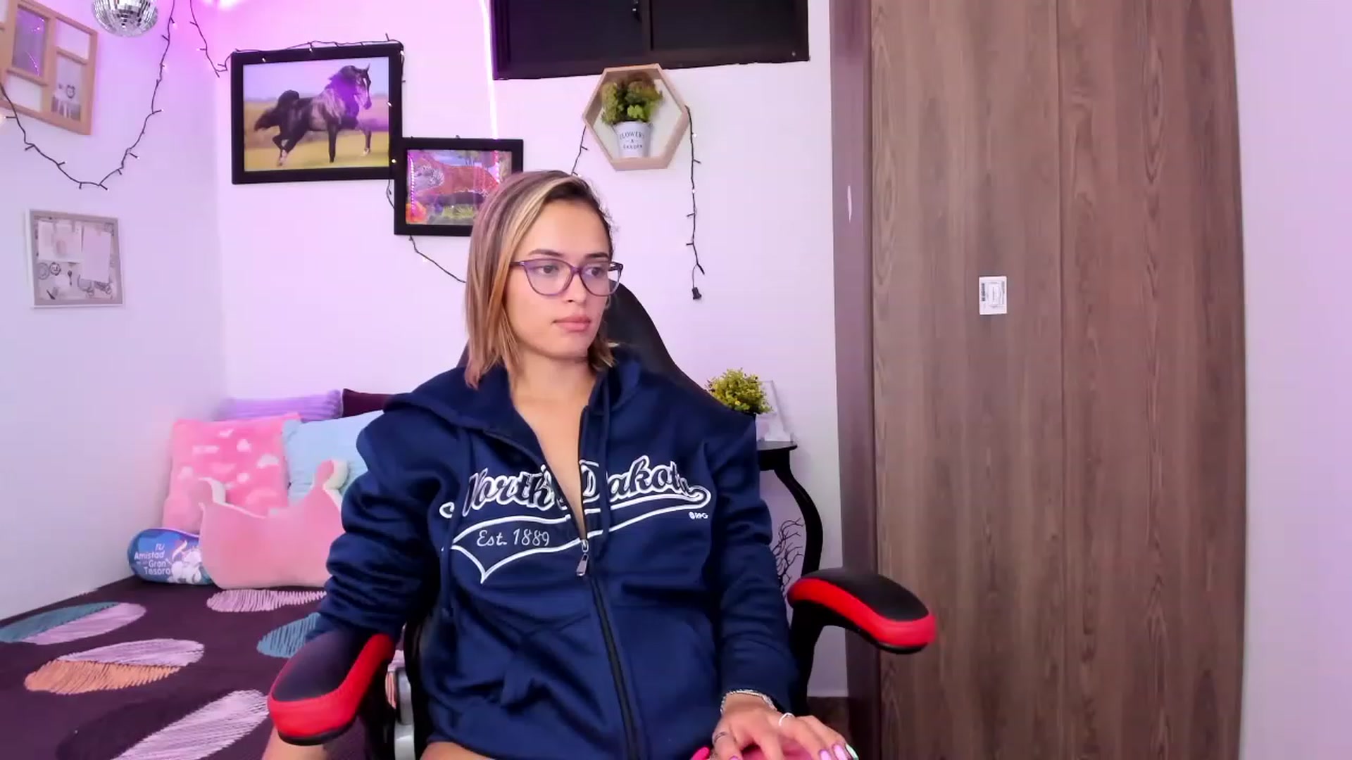 Aziacollens98 video thumbnail