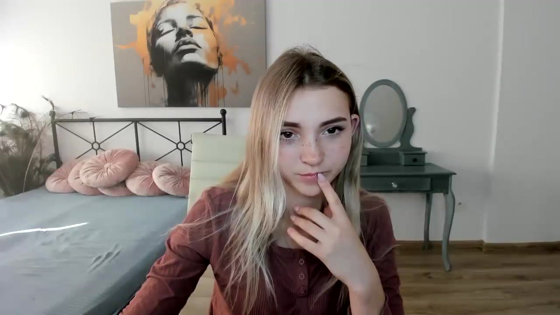 Daisyy video thumbnail