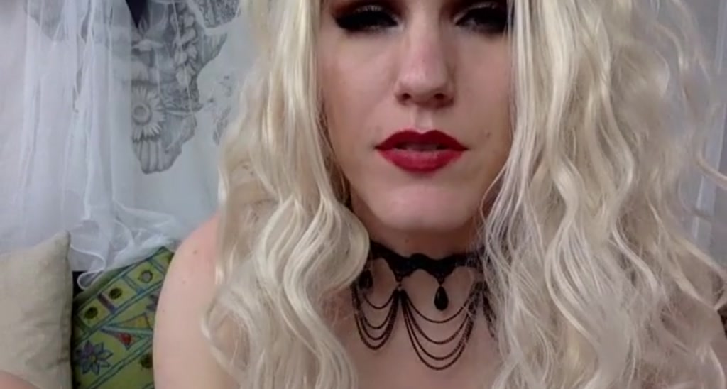 LaraLoxley video thumbnail