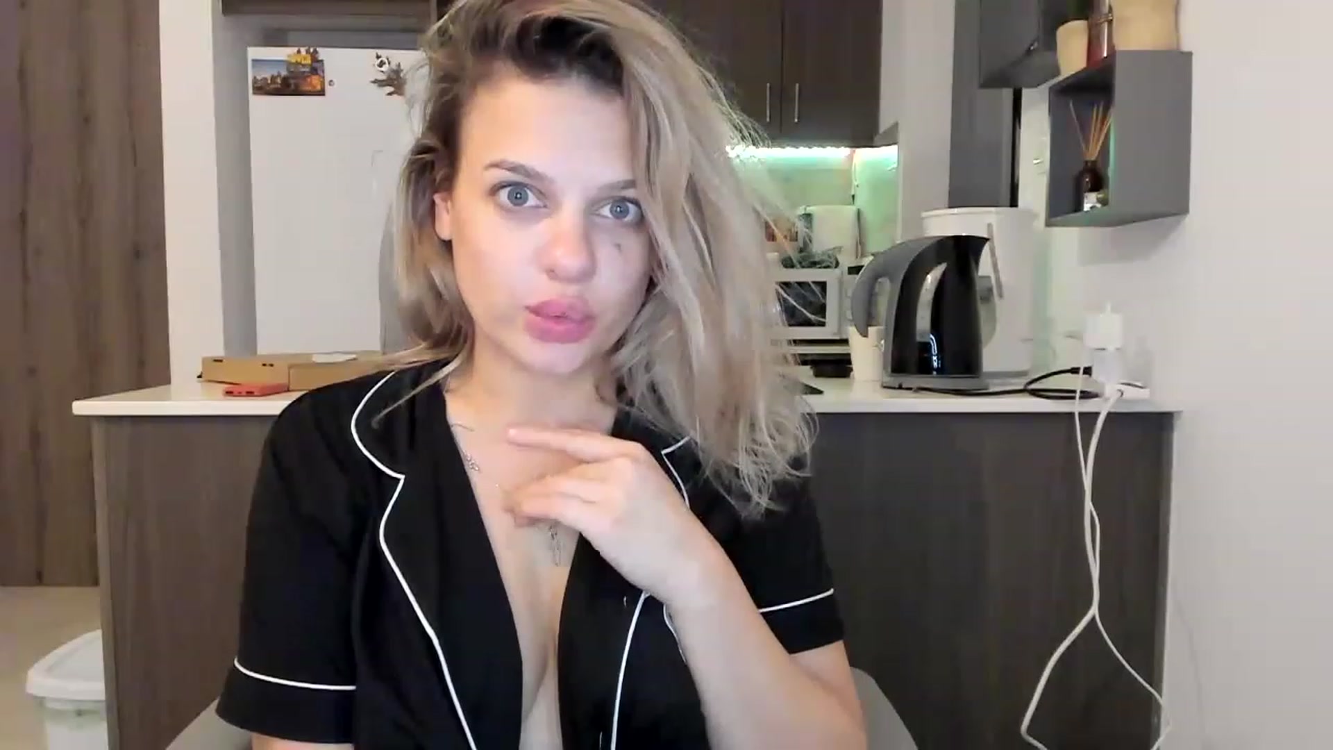 LanaDeluxe video thumbnail
