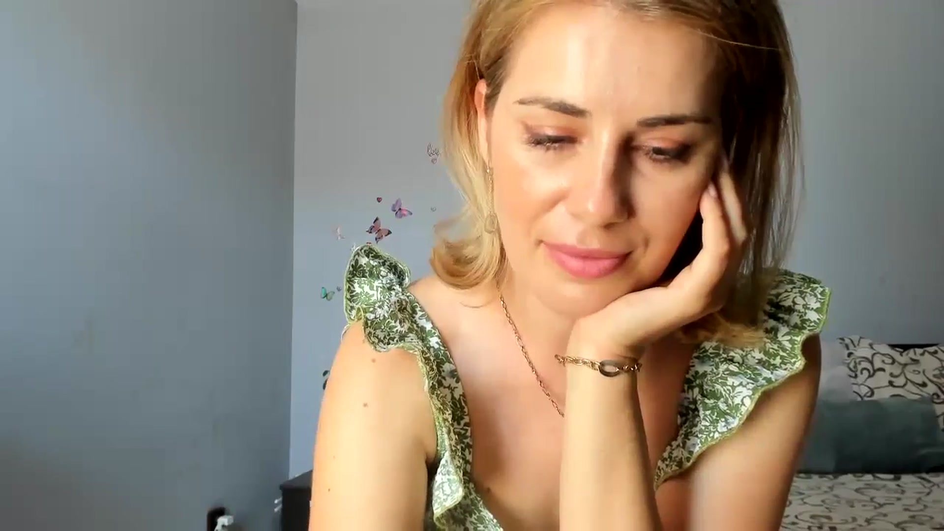 PrettyWomen31 video thumbnail