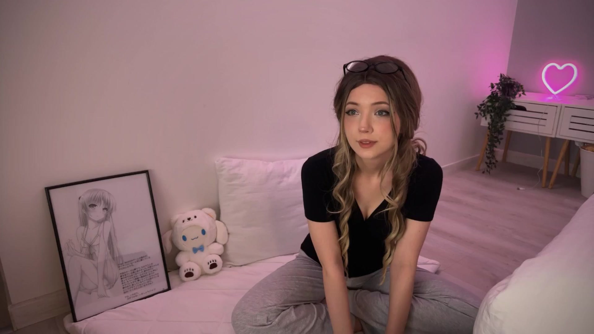 velvetrush video thumbnail