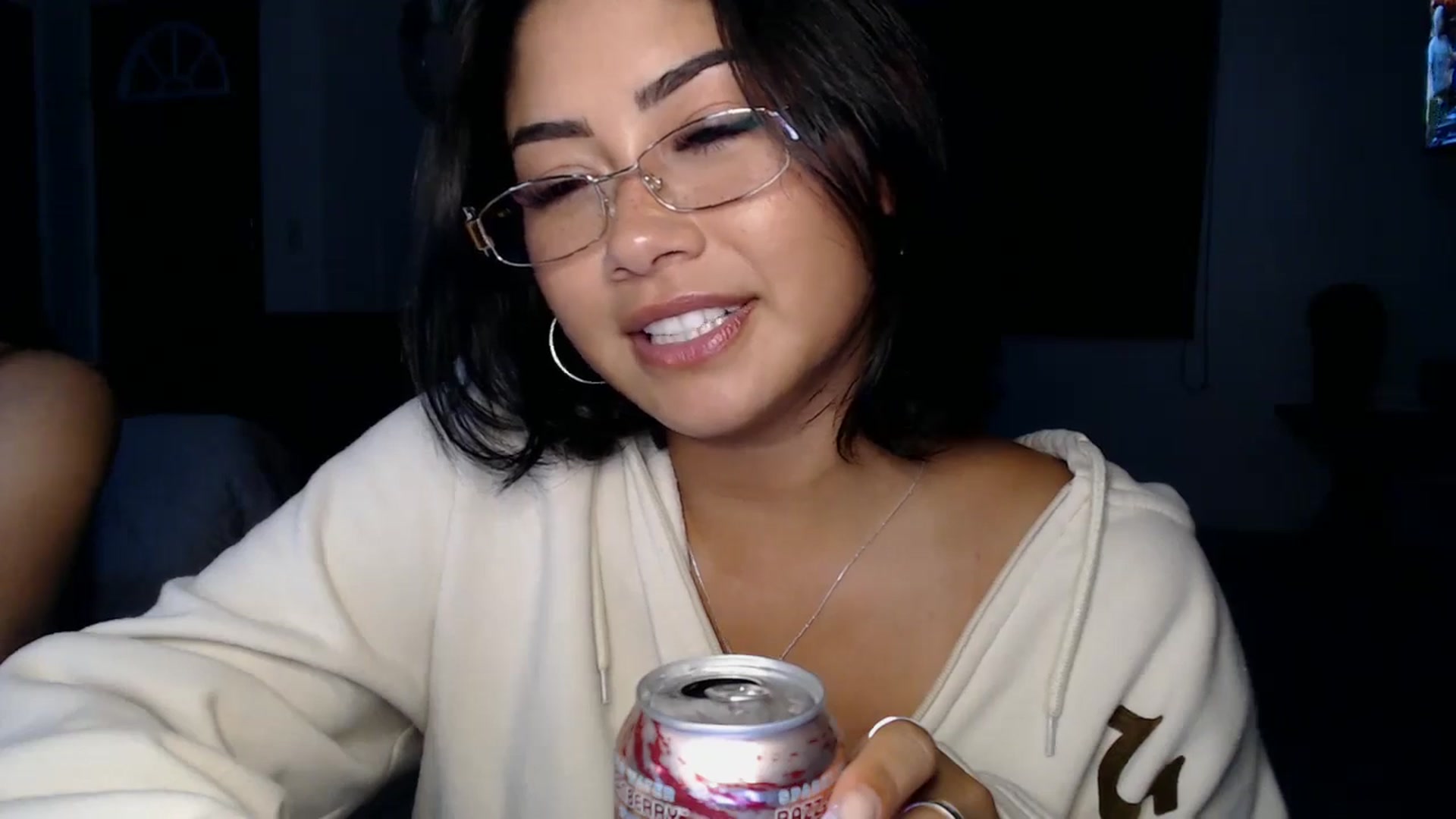 YourGoddessLu video thumbnail