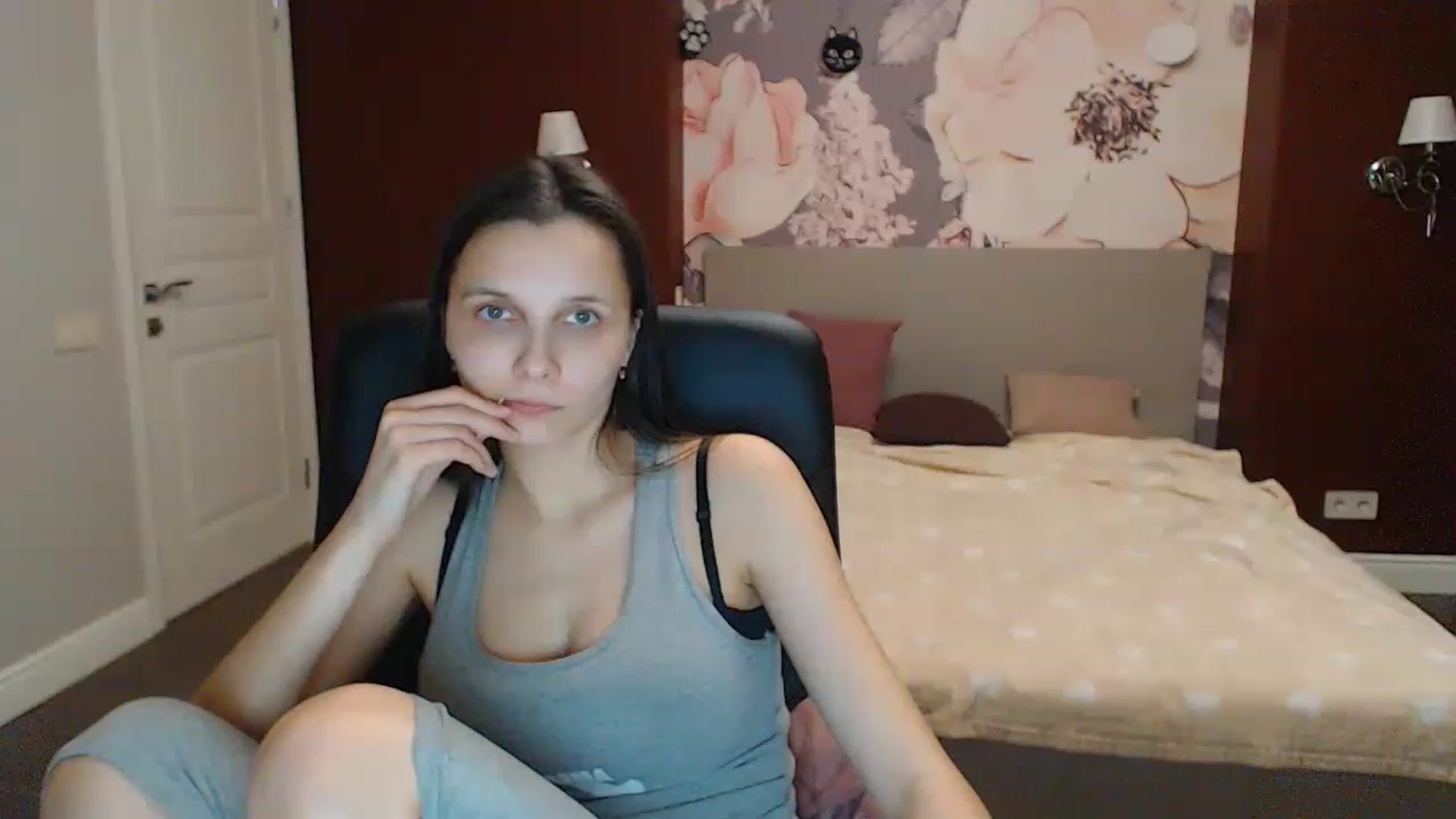 Karina_Mils video thumbnail