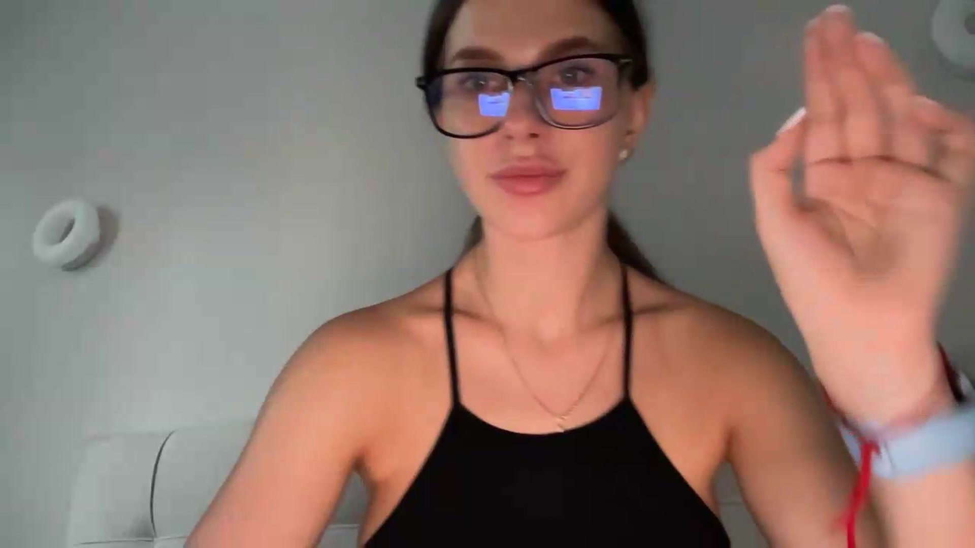 kissfreeze video thumbnail