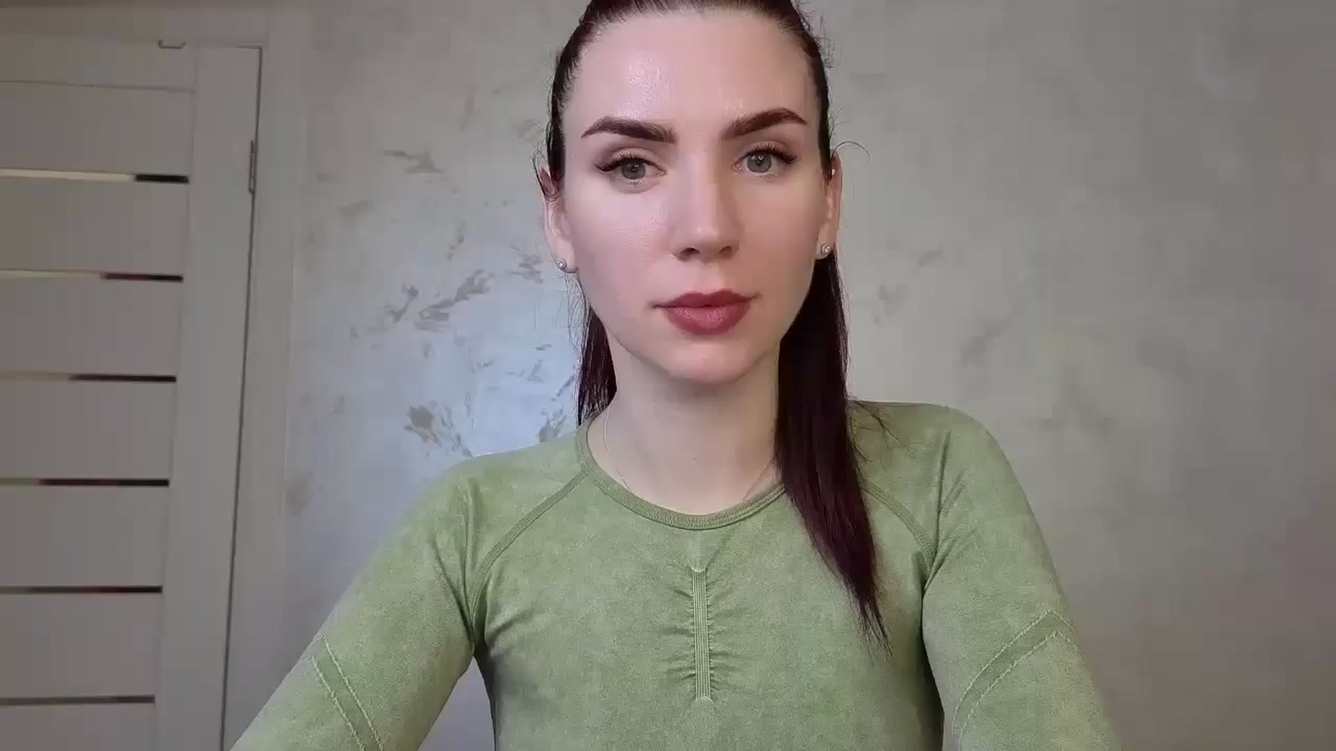 MiaLuxe video thumbnail