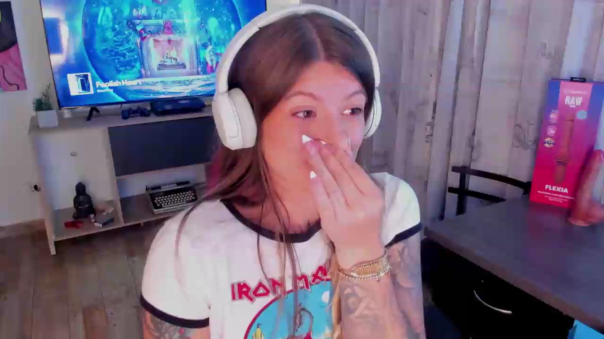 Emmaa_hostt video thumbnail