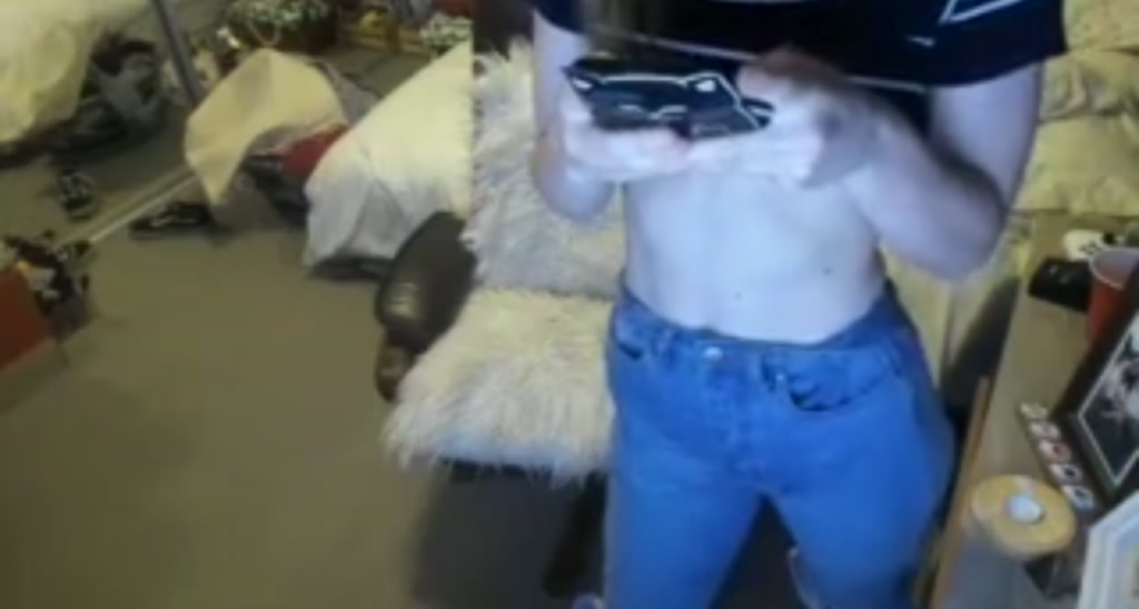 MiaMunro video thumbnail