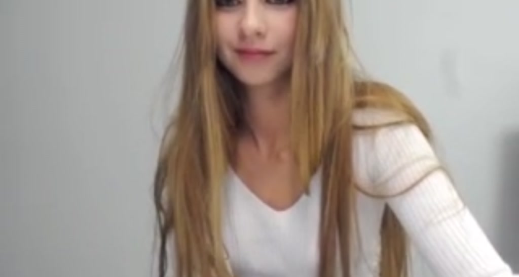 AvrilDollX video thumbnail