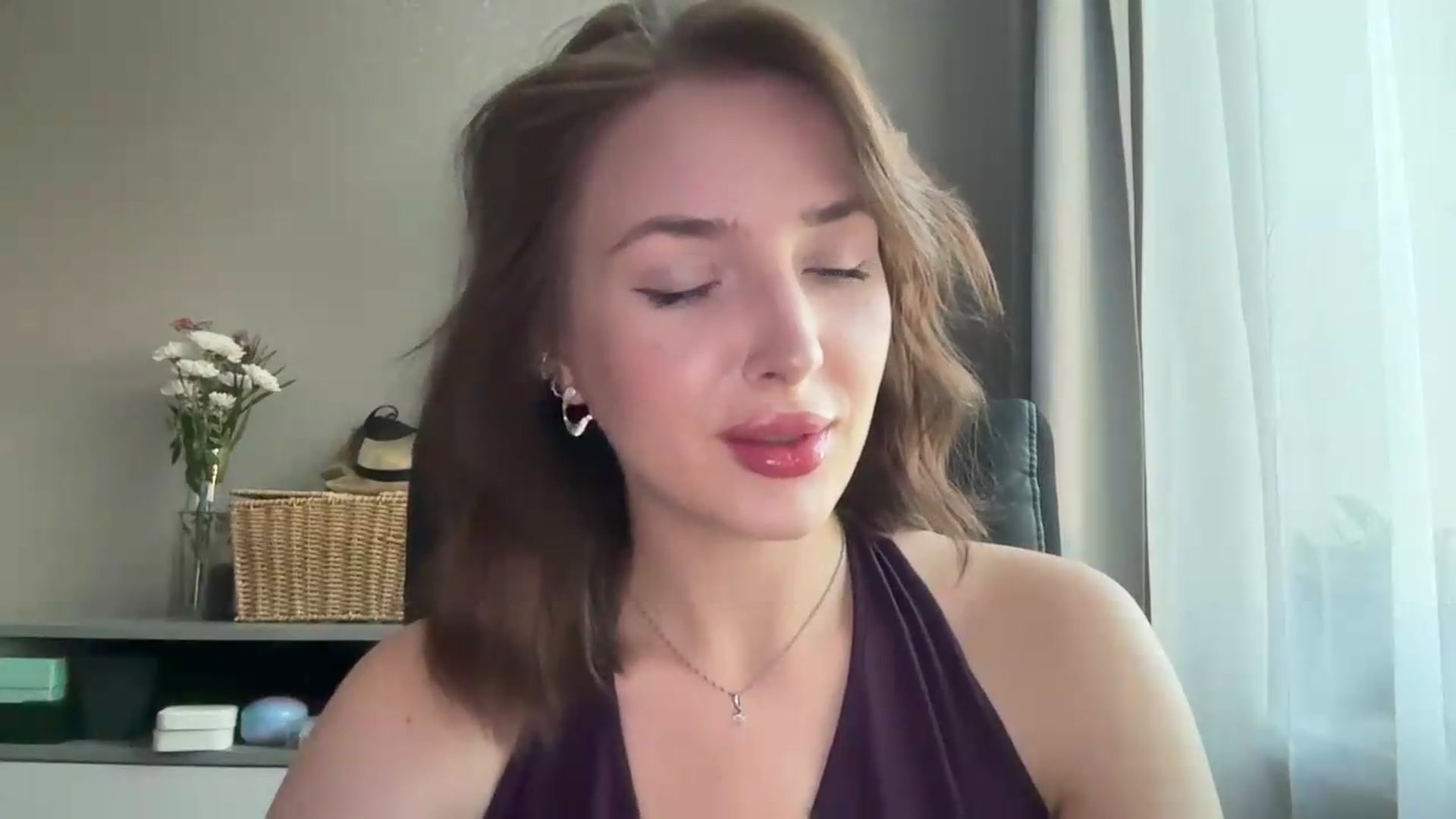 Di_Pearl video thumbnail