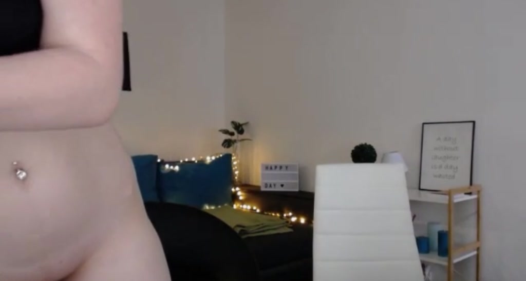 KissLara video thumbnail