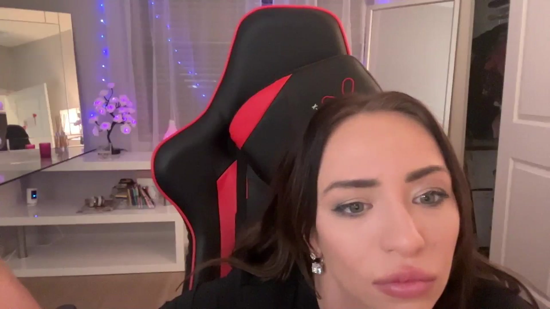 AnaFoxx video thumbnail