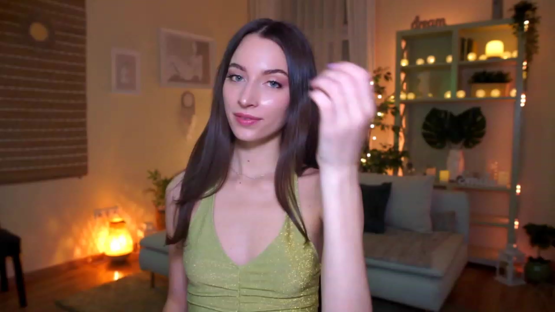 Emily_grey69 video thumbnail