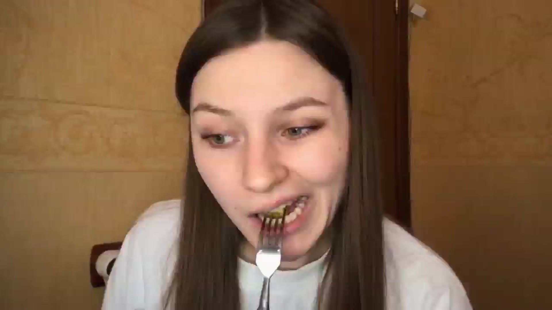 EvaOlive video thumbnail