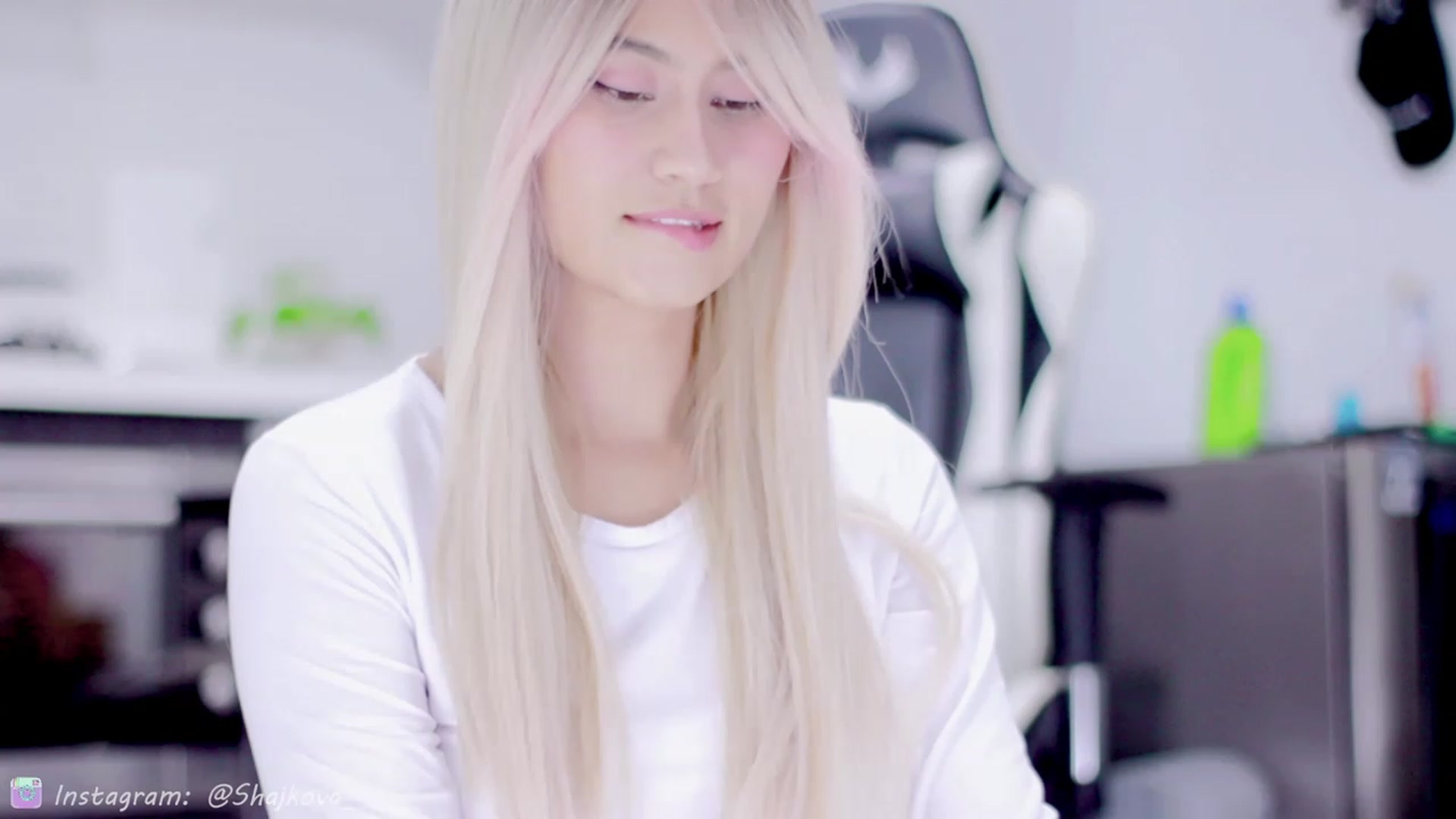 SHajkova video thumbnail