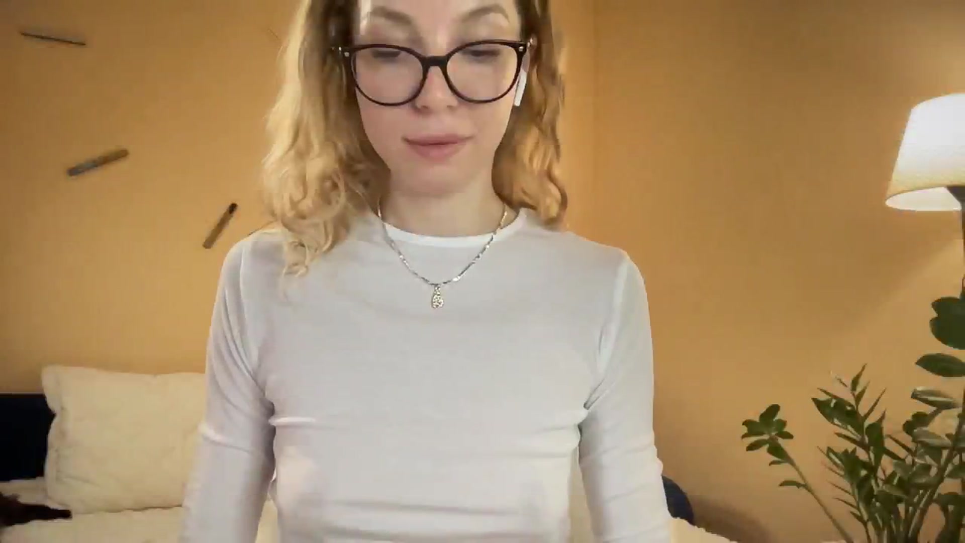 Nansyfox1 video thumbnail