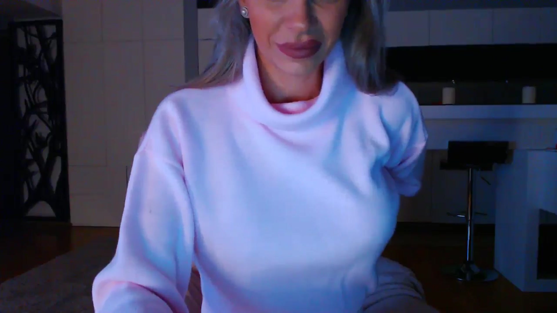 D_y_y video thumbnail