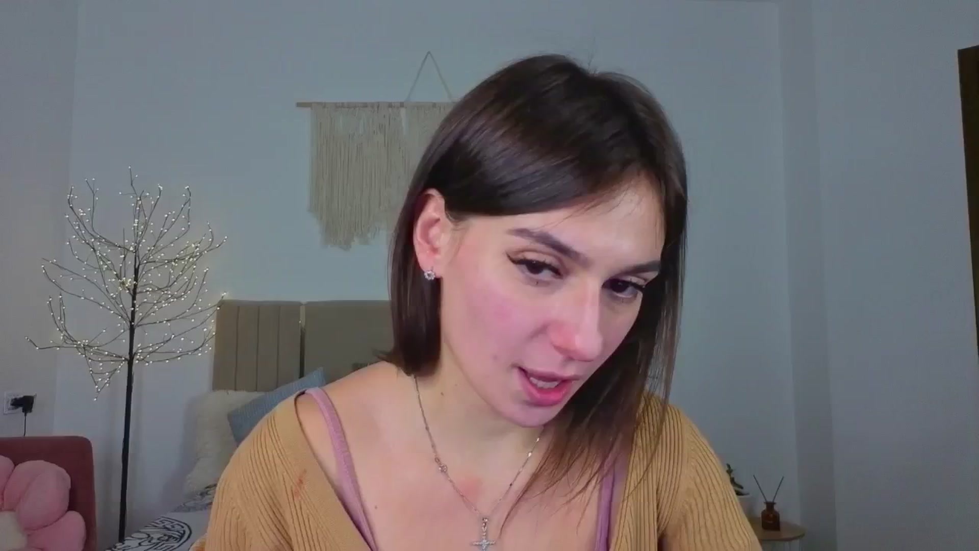 M1ss_arina video thumbnail