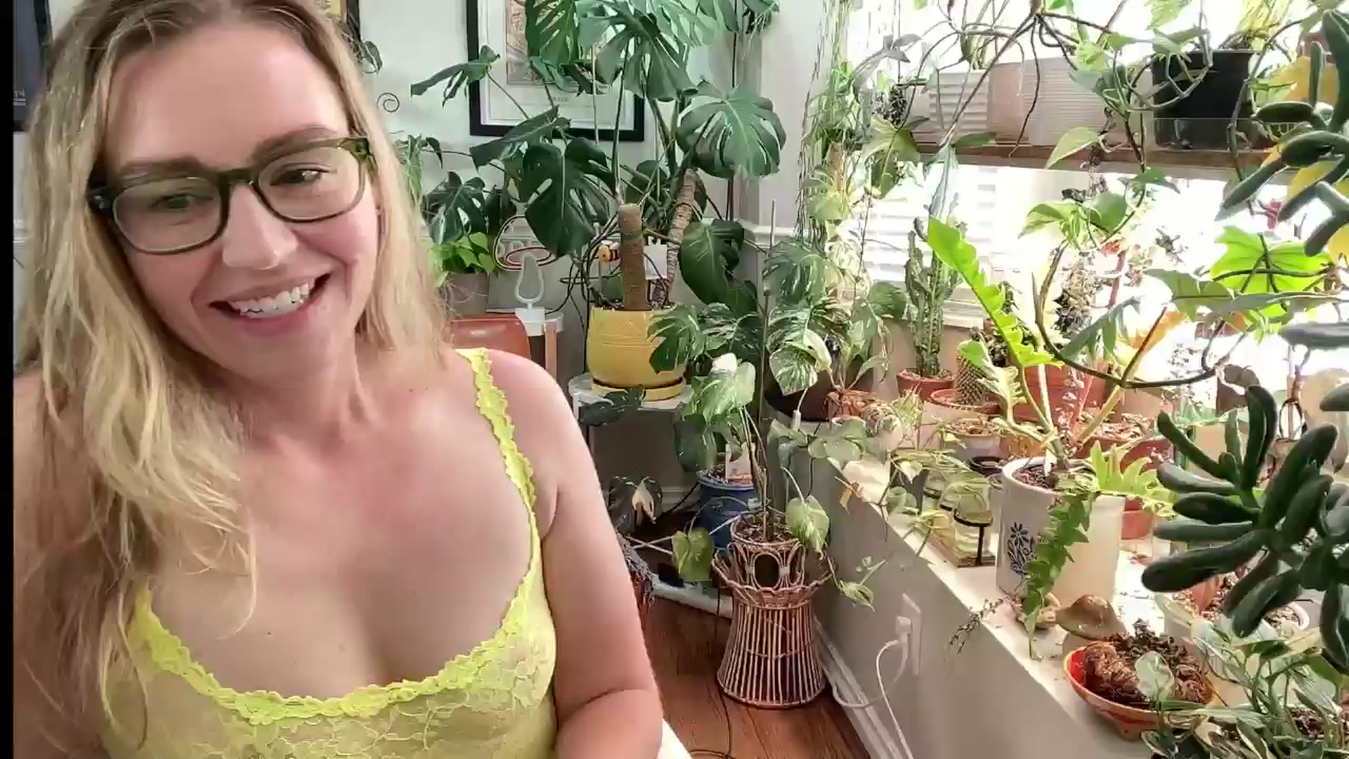 SweetbratKate video thumbnail