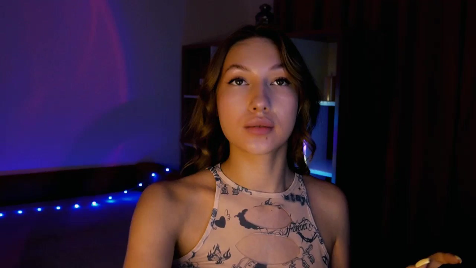 LovelyGin video thumbnail