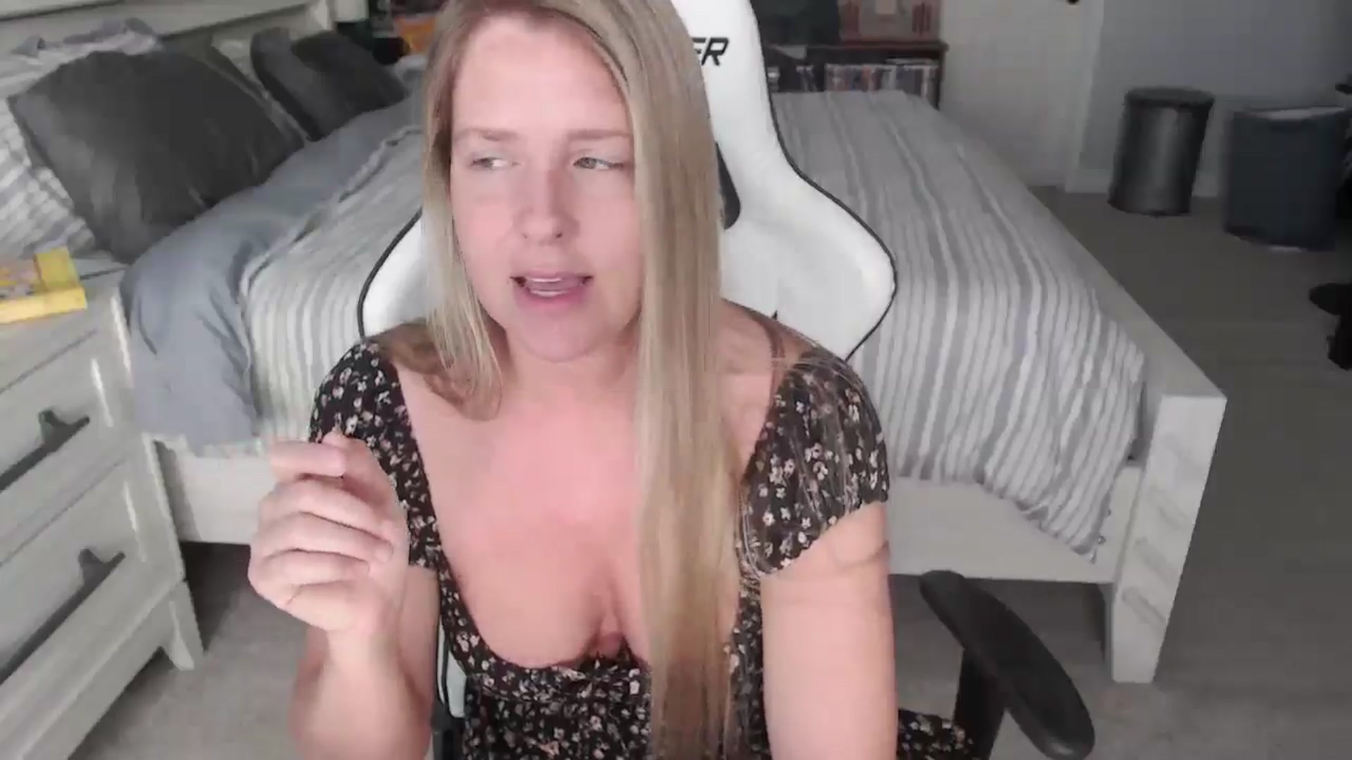 ZenZoey video thumbnail