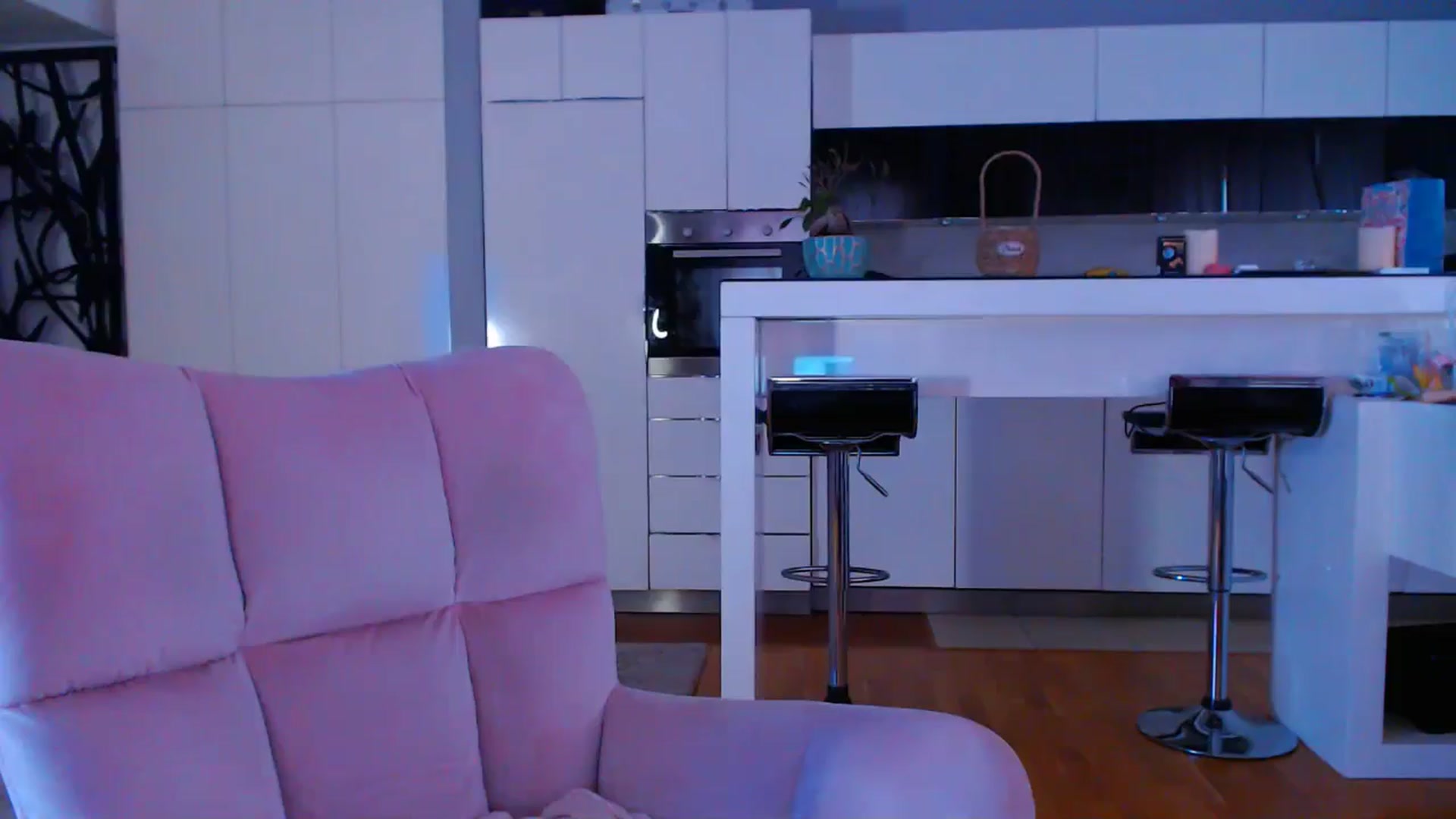 D_y_y video thumbnail