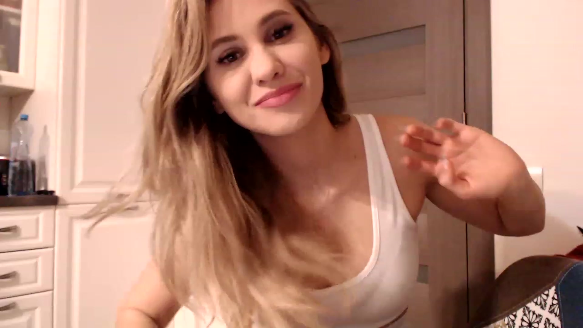 Ana_Rose video thumbnail