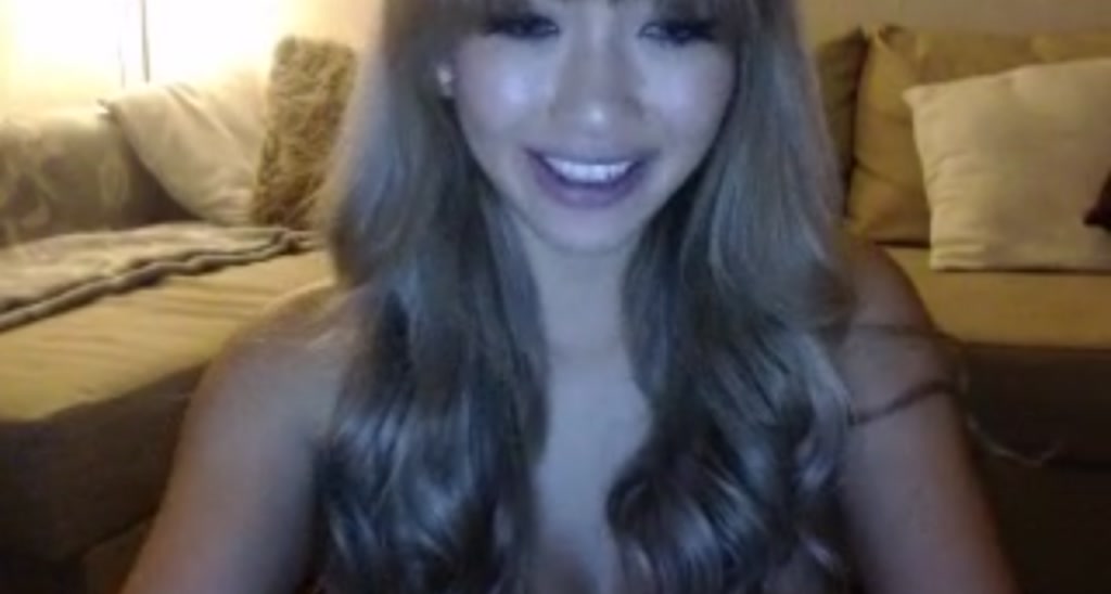 MissReinaT video thumbnail
