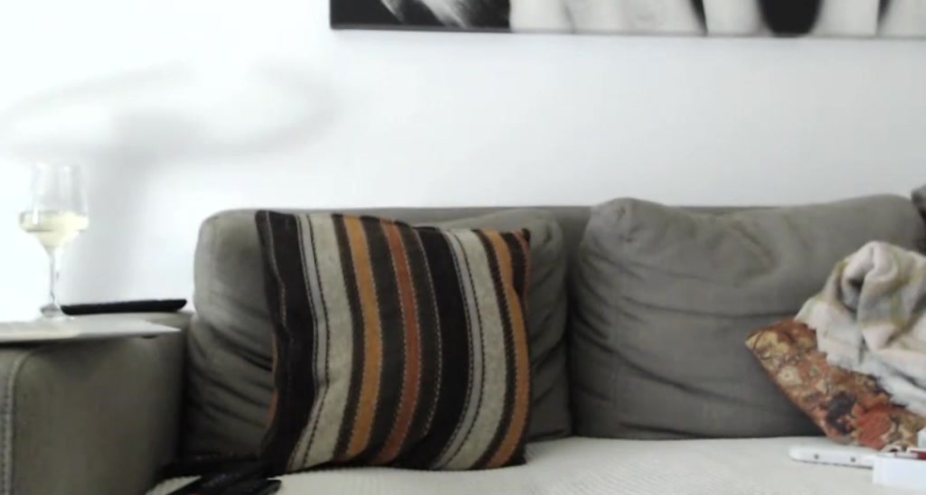 L_y_d video thumbnail