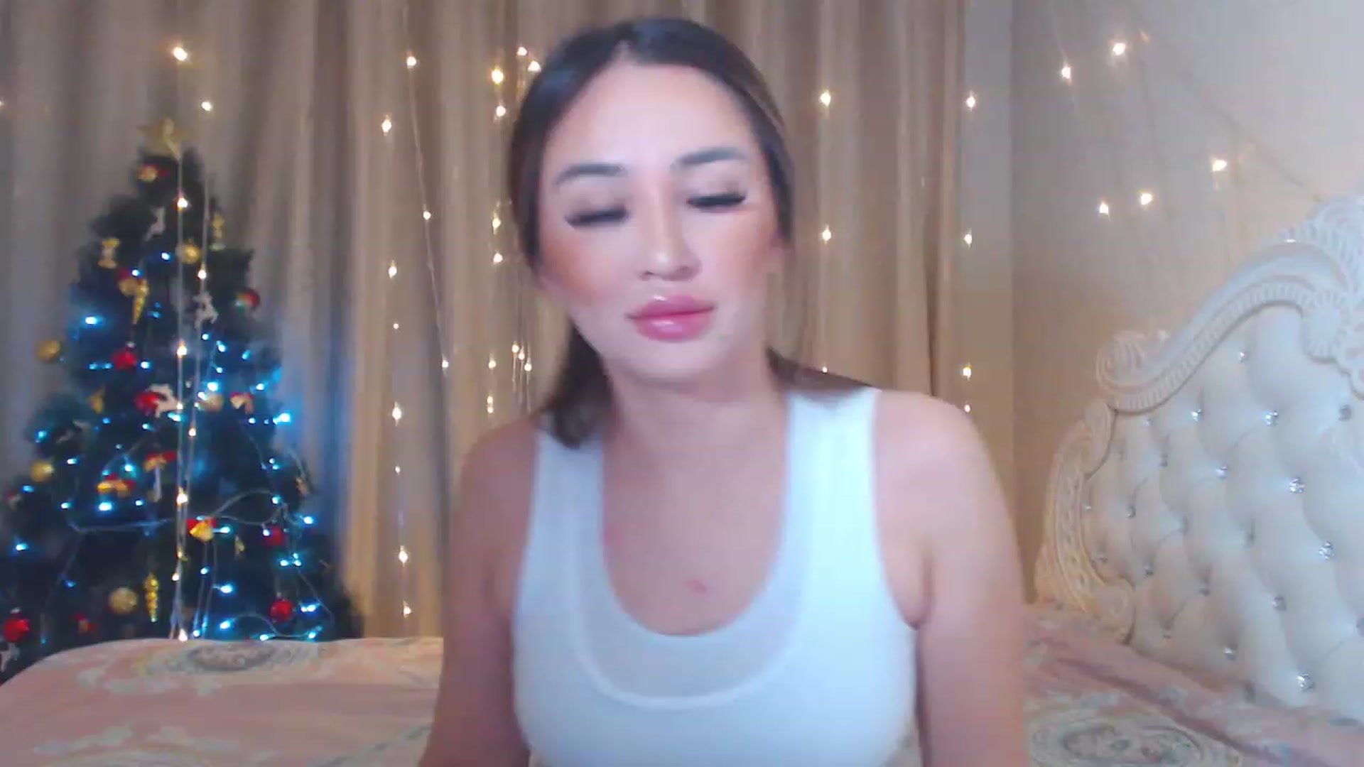 MiraKyong video thumbnail