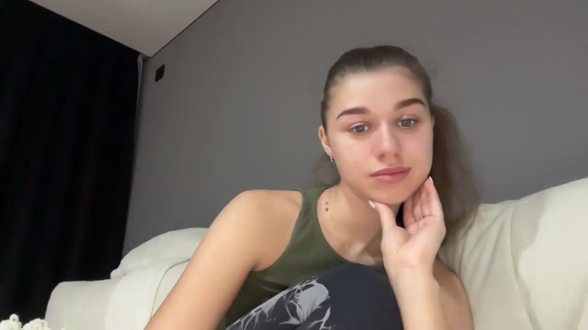 JewelReigns video thumbnail