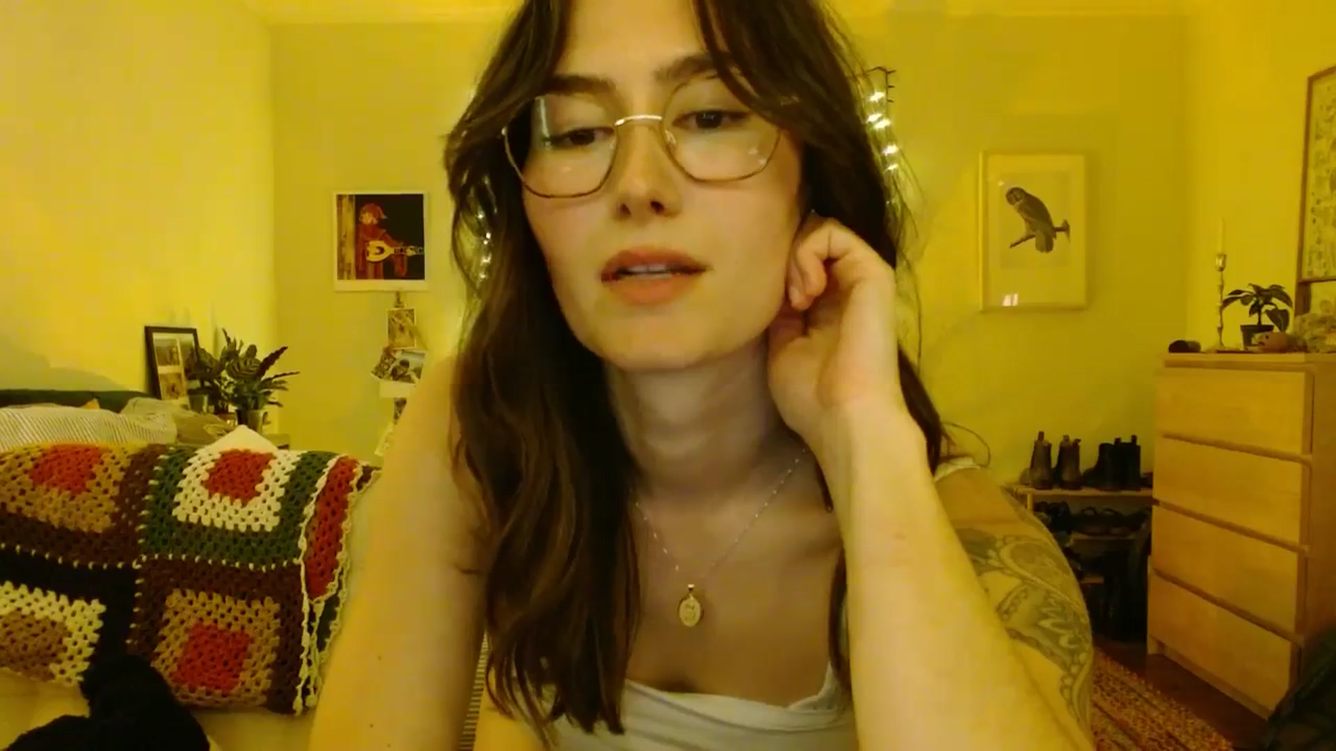 honey28 video thumbnail