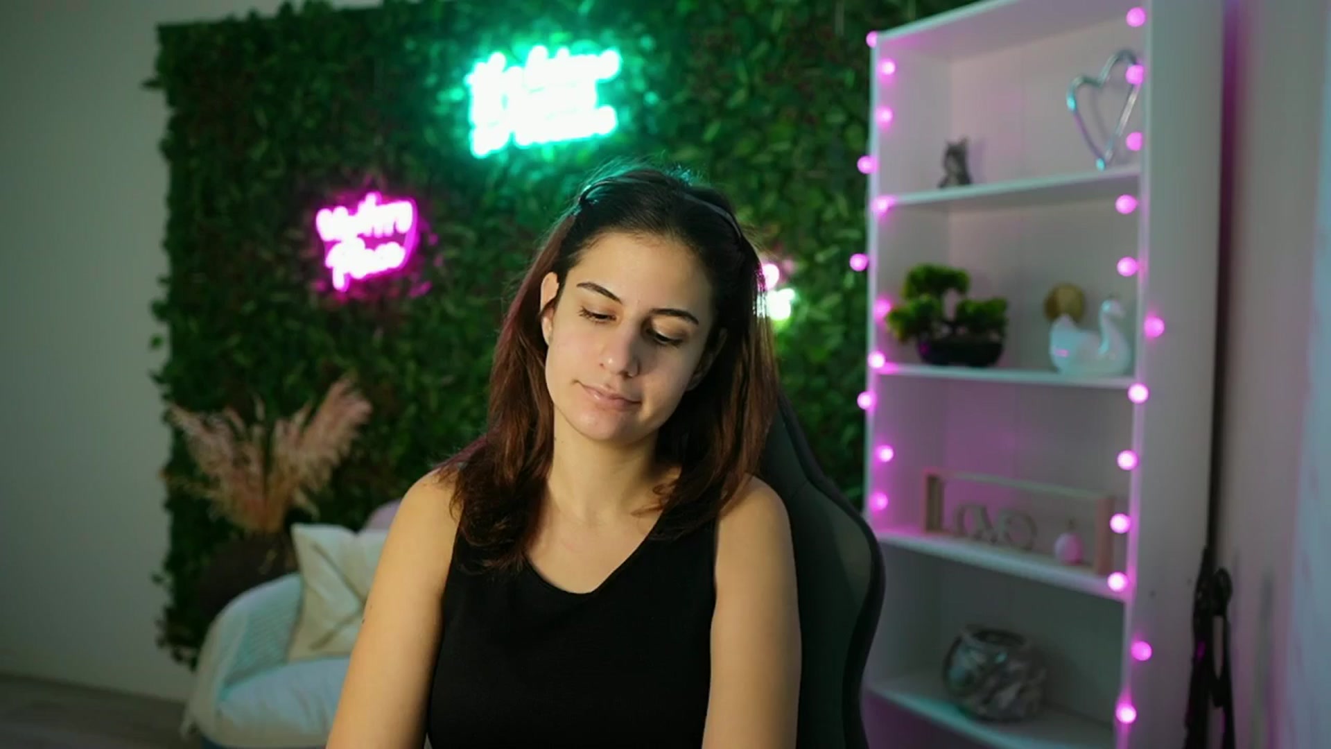 Clair_Meek video thumbnail