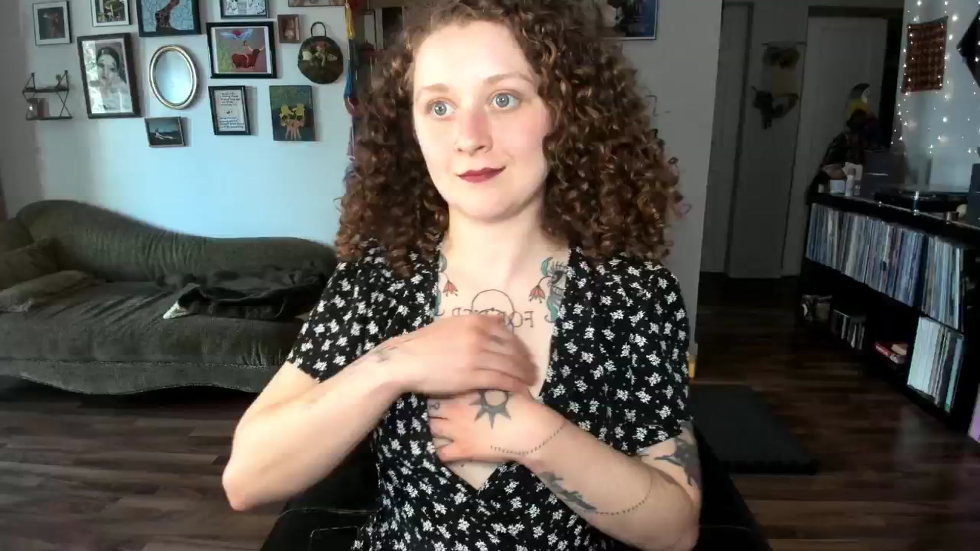 PeachyQueen_ video thumbnail