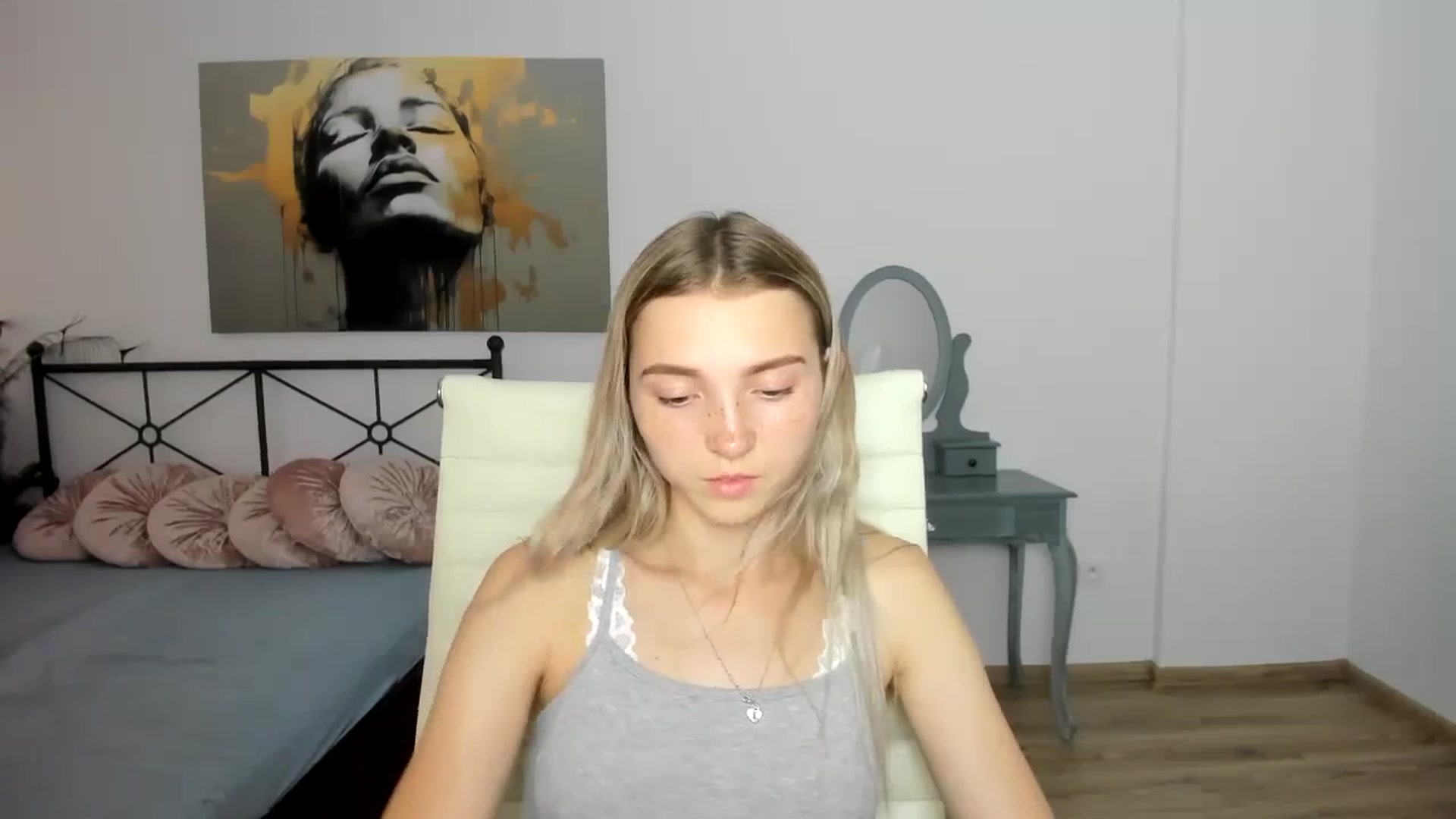 Daisyy video thumbnail