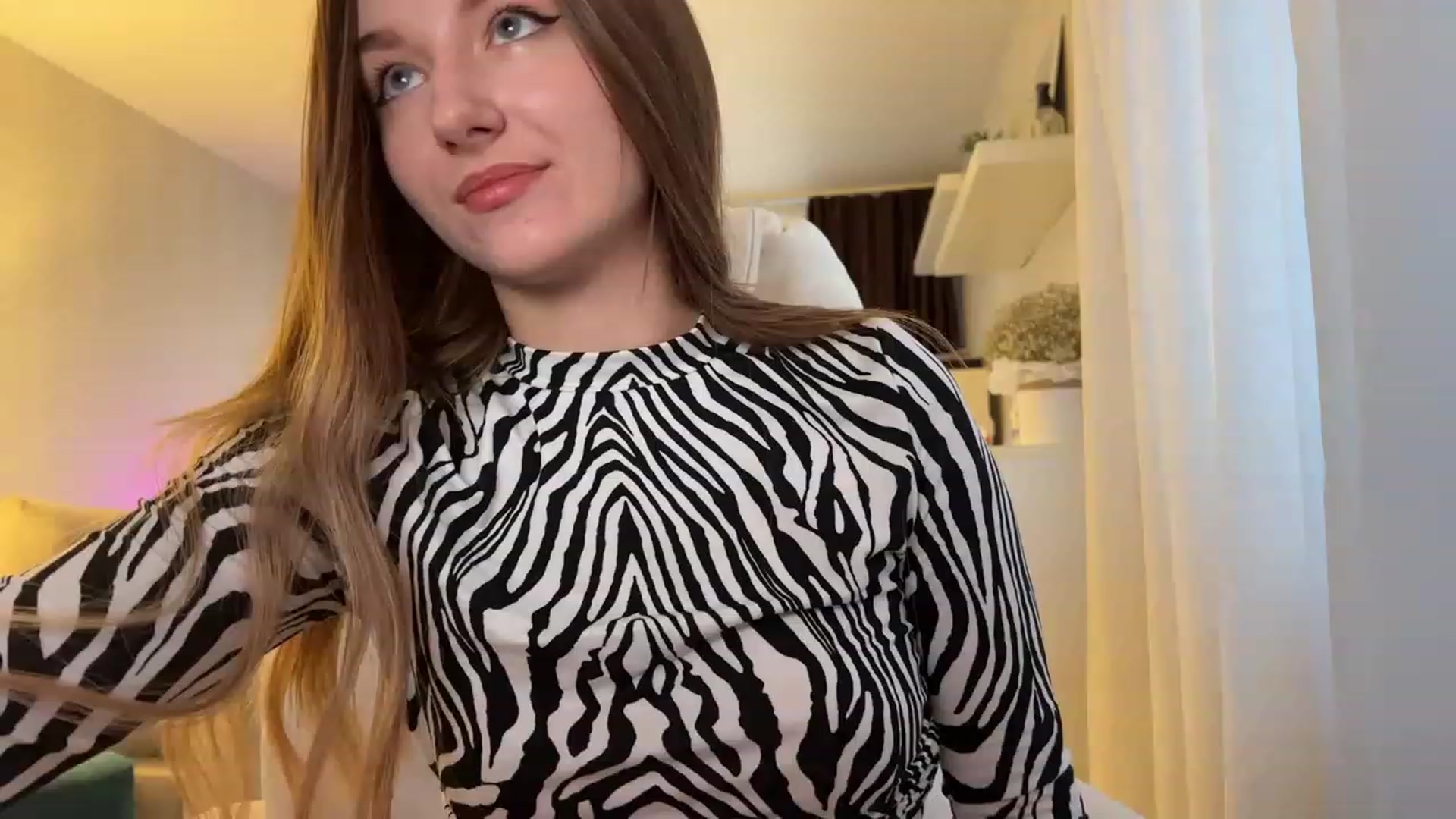 EllenOnline video thumbnail