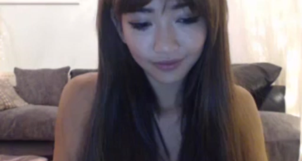 MissReinaT video thumbnail