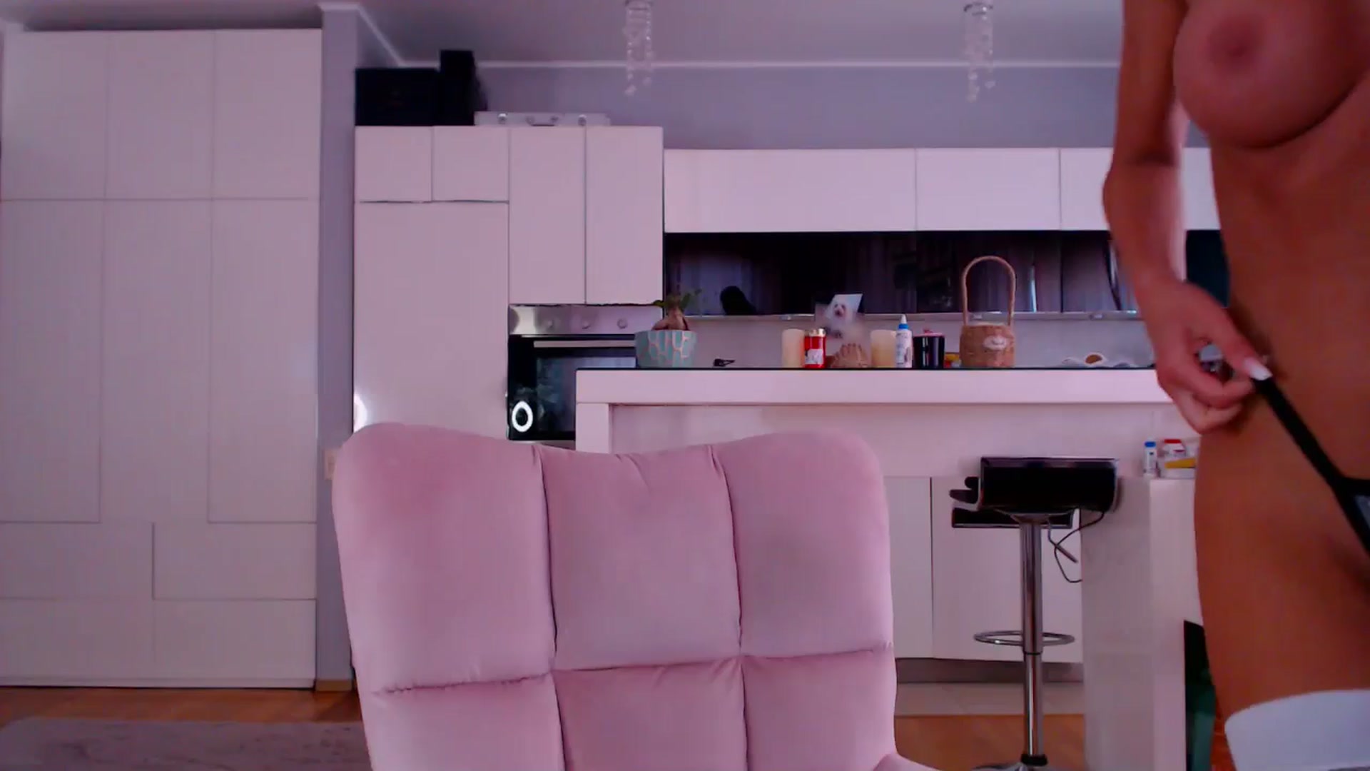 D_y_y video thumbnail