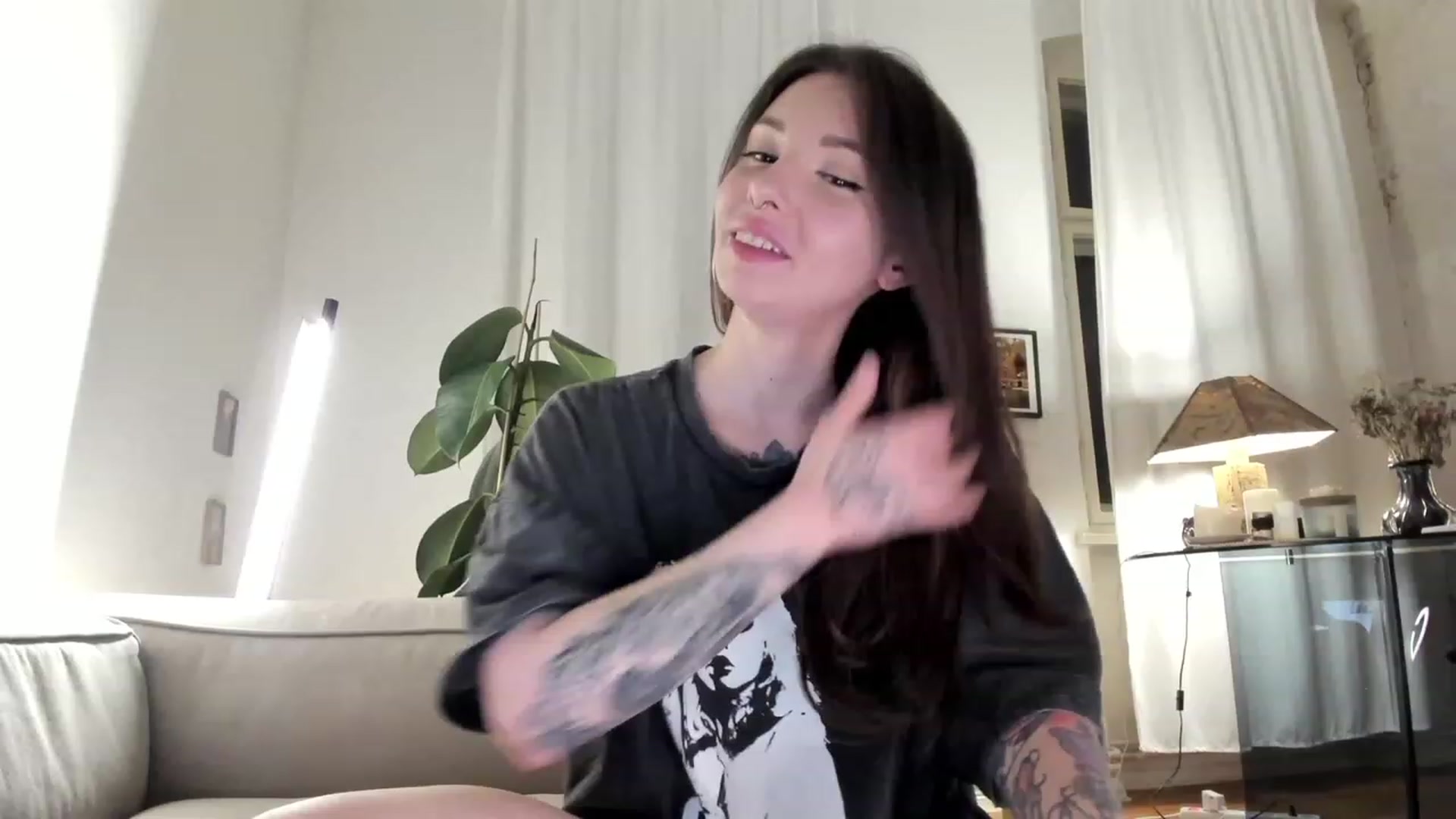 SassySuz_ video thumbnail