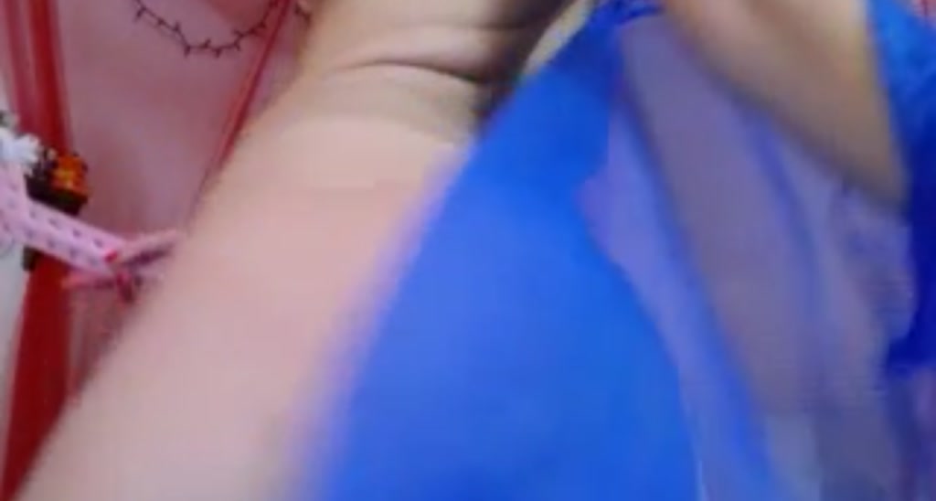 GoldieFawn video thumbnail