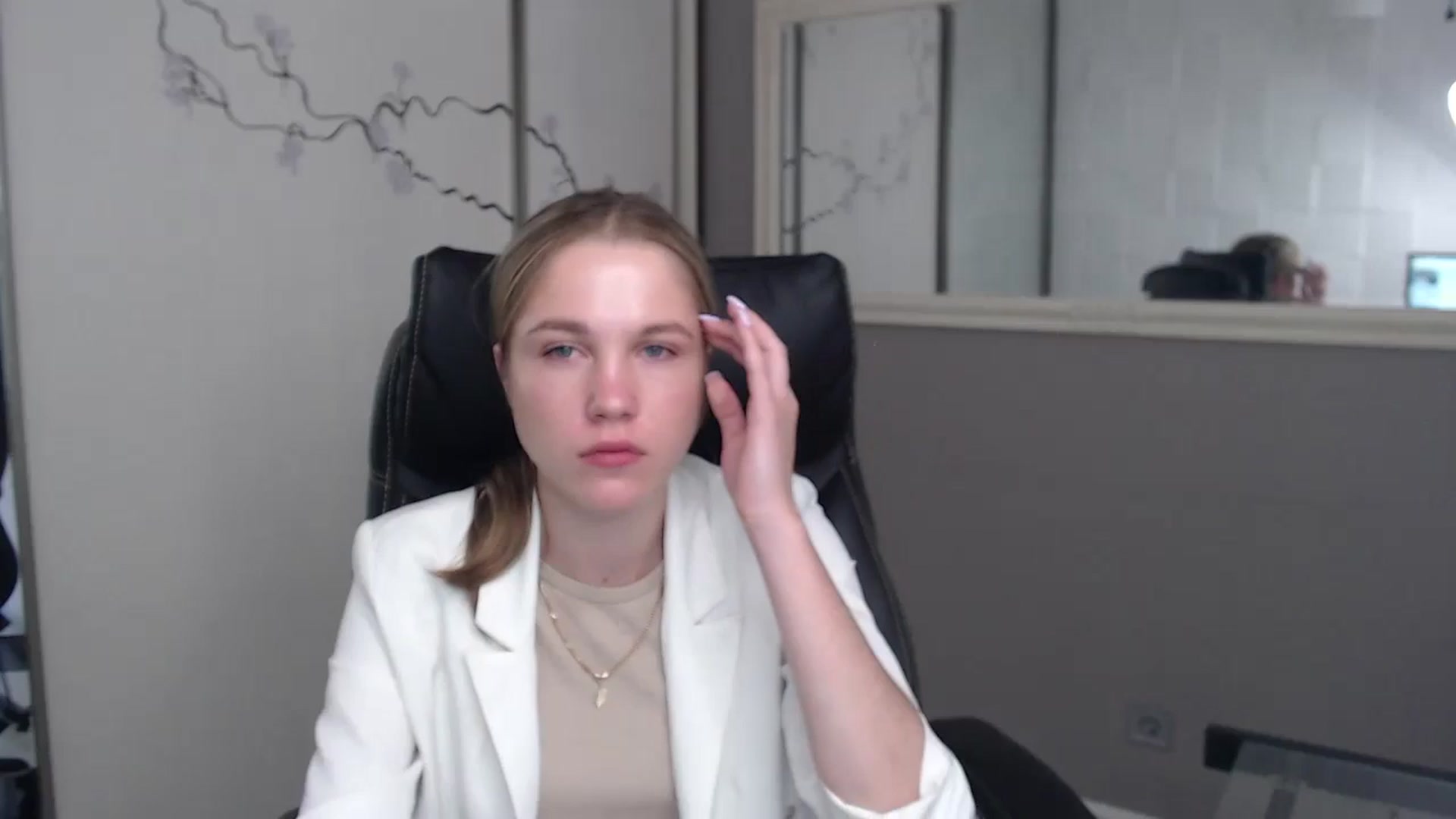 Kate_Lewiss video thumbnail