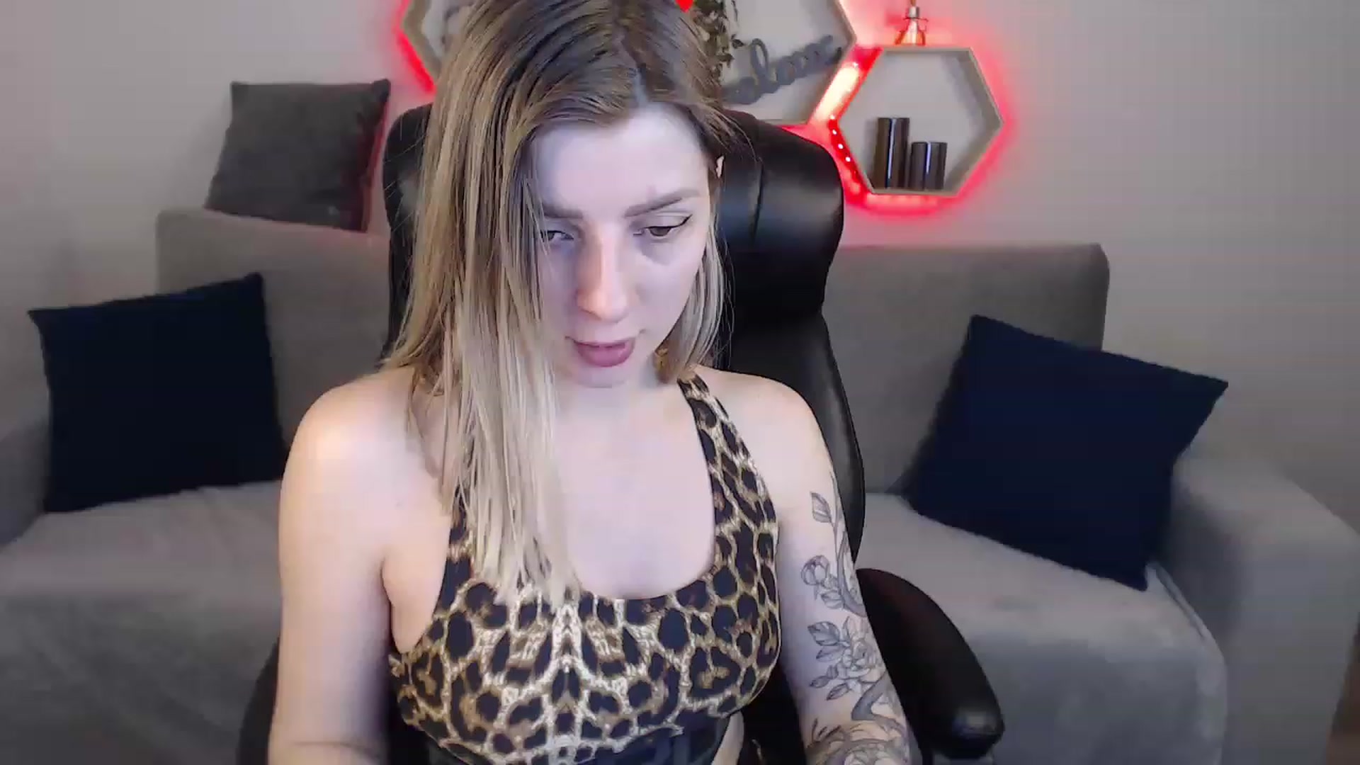 NanaFox video thumbnail
